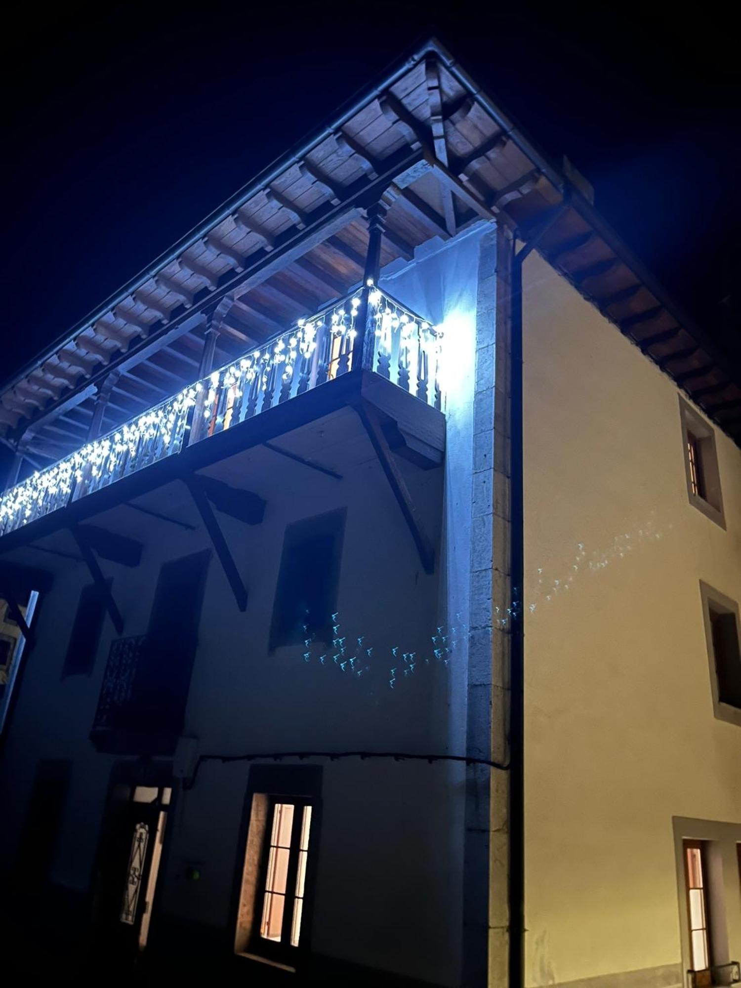 ポサダ・デ・バルデオン La Balconada De Valdeonヴィラ エクステリア 写真